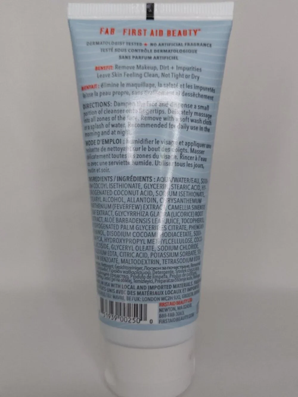 First Aid Beauty - Pure Skin Face Cleanser